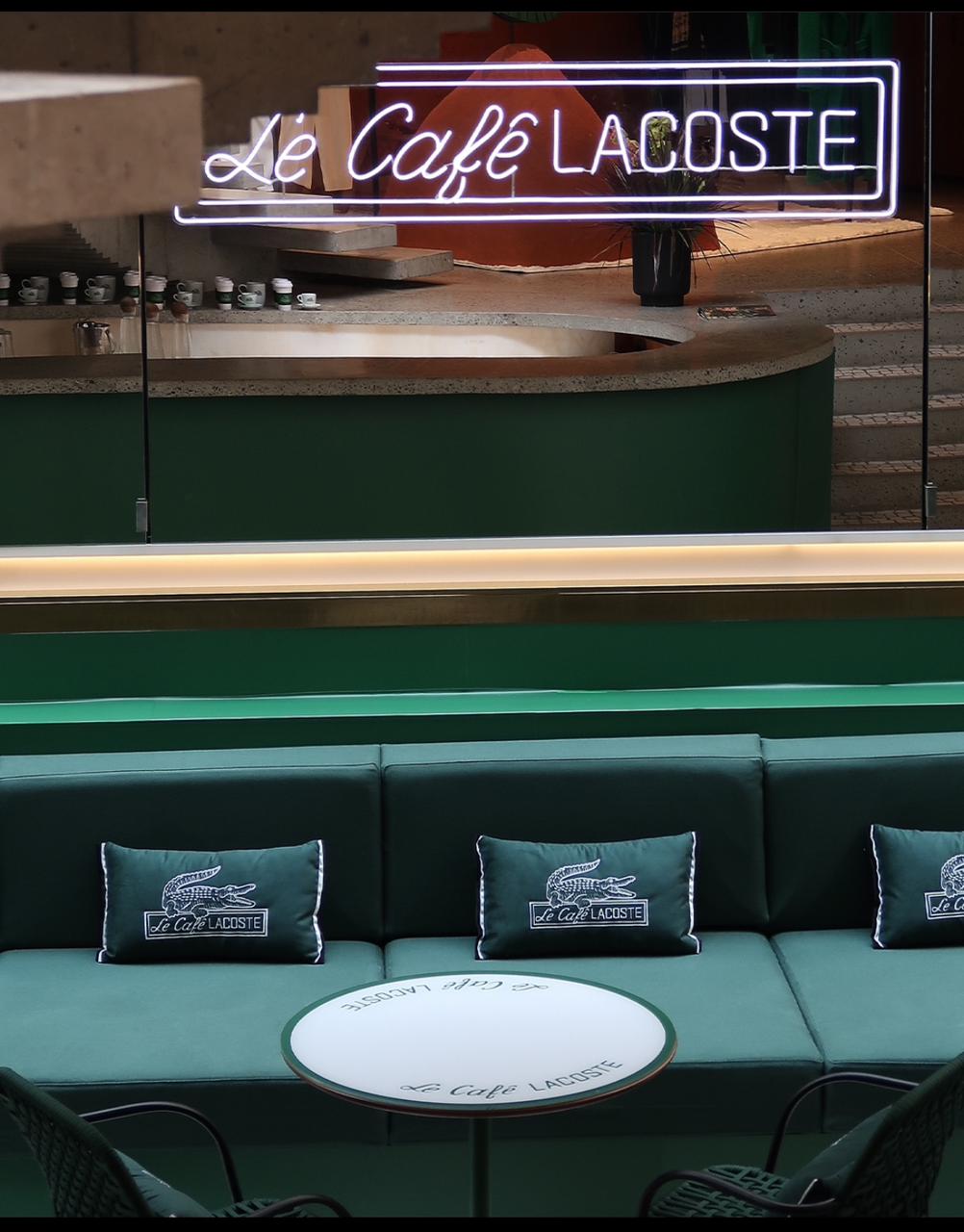 foto-1_legenda_-Le-Cafe-Lacoste-NK-Store_creditos-Natalie-Klein